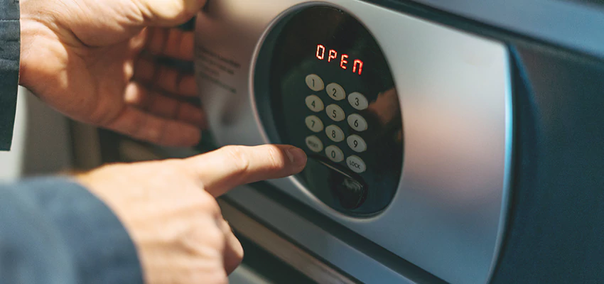 Cash Safe Openers in Artesia, California